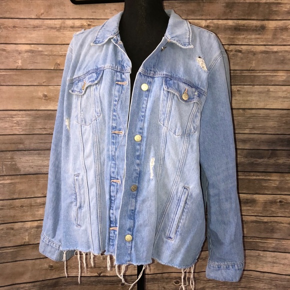 Old Navy Jackets & Blazers - Old Navy raw hem distressed jean jacket